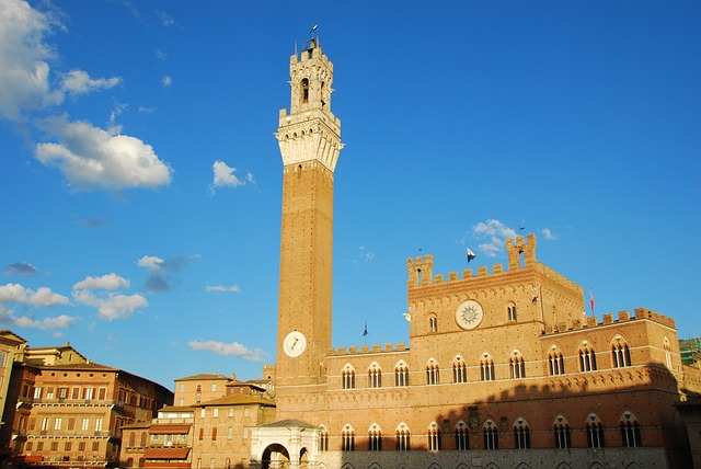 Experience the Finer Things in Life: Luxury Villas in Siena