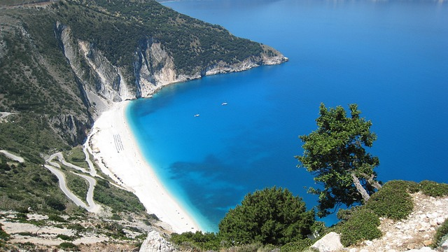 Intimate Escapes: Villas for couples in Kefalonia