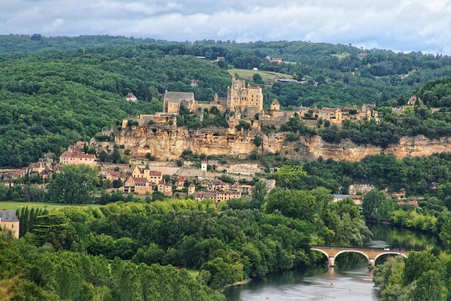 Luxury Villas in Dordogne: Experience the French Countryside